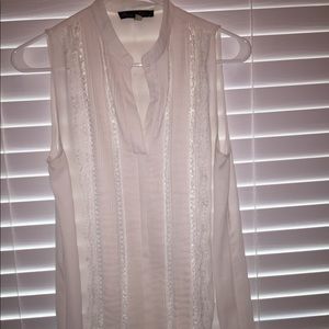 Women’s medium blouse